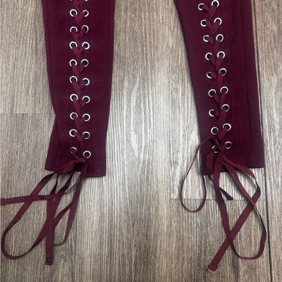 Love Tree Lace-Up Pixie Pant Corset Style Leggings Size SMALL Burgundy - Picture 2 of 6